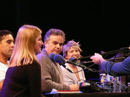 Tout le monde l'écoute